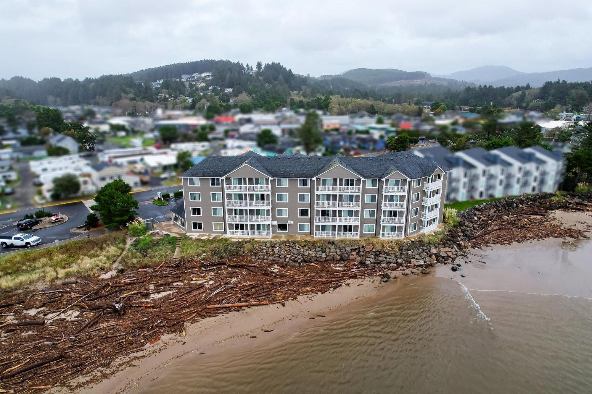 Siletz Bay Beachfront Hotel By Oyo Lincoln City Eksteriør bilde