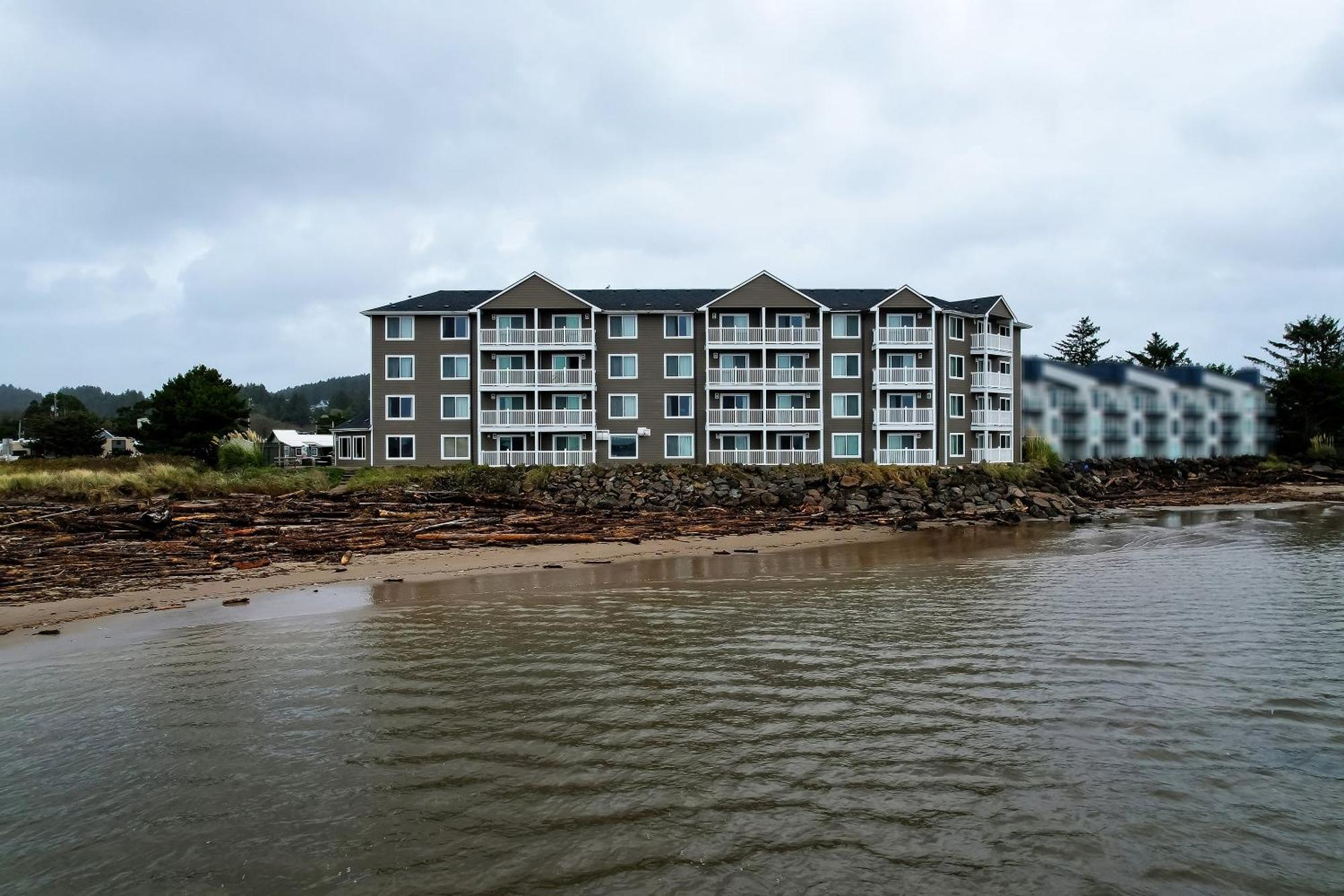 Siletz Bay Beachfront Hotel By Oyo Lincoln City Eksteriør bilde