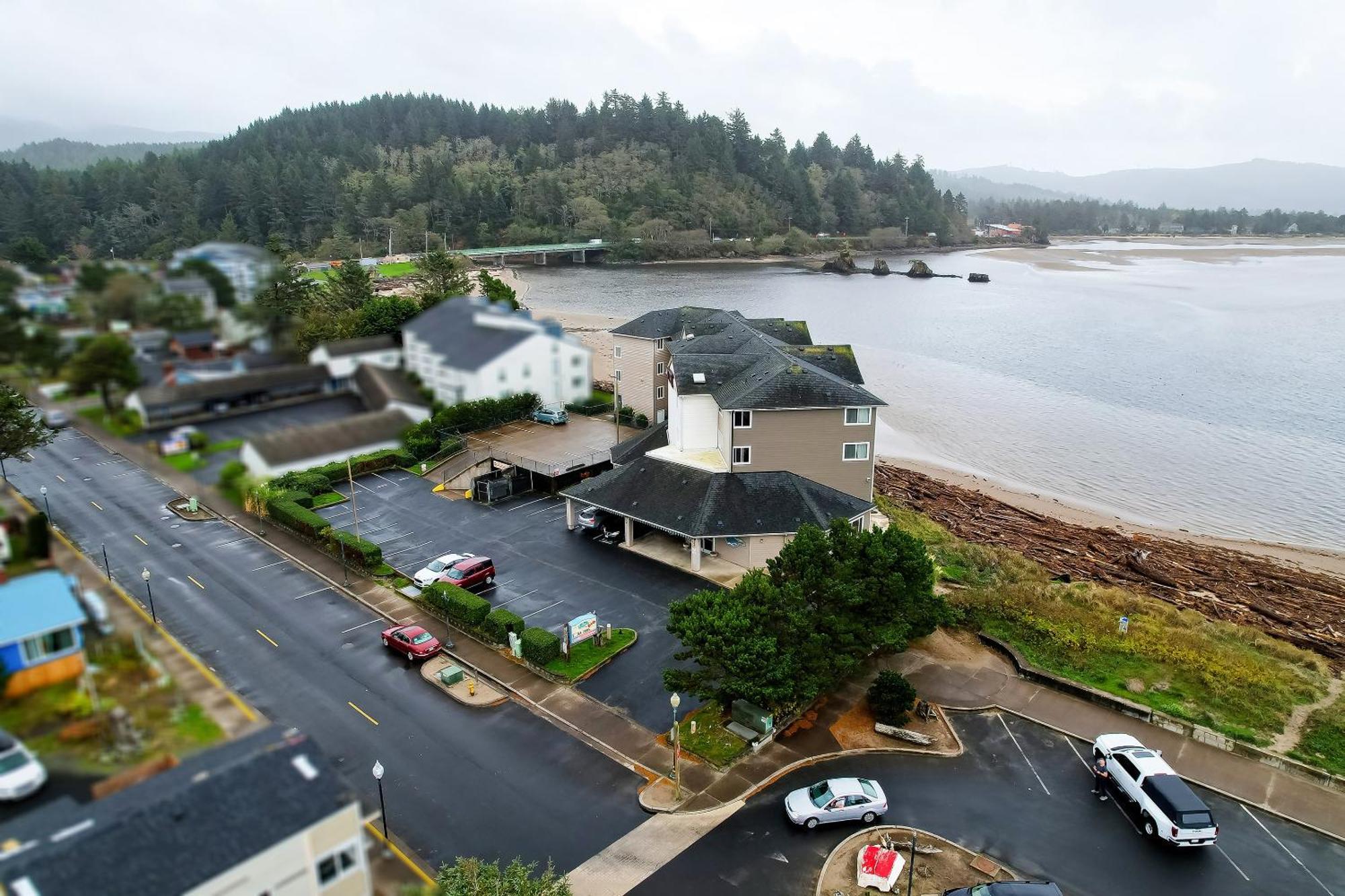 Siletz Bay Beachfront Hotel By Oyo Lincoln City Eksteriør bilde